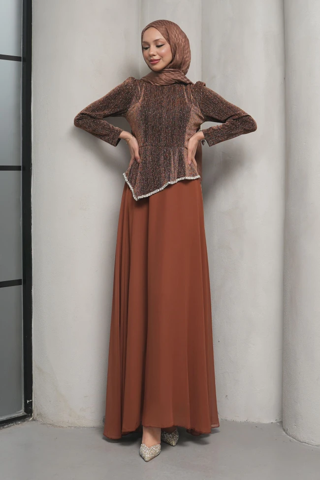 Kahverengi Taş Detaylı Tasarım Abiye