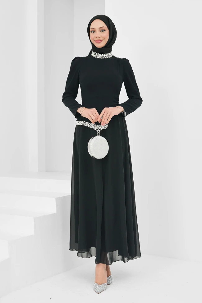 Siyah Asimetrik Detaylı Taşlı Abiye