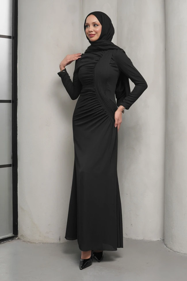 Siyah Önü Drapeli Balık Model Abiye