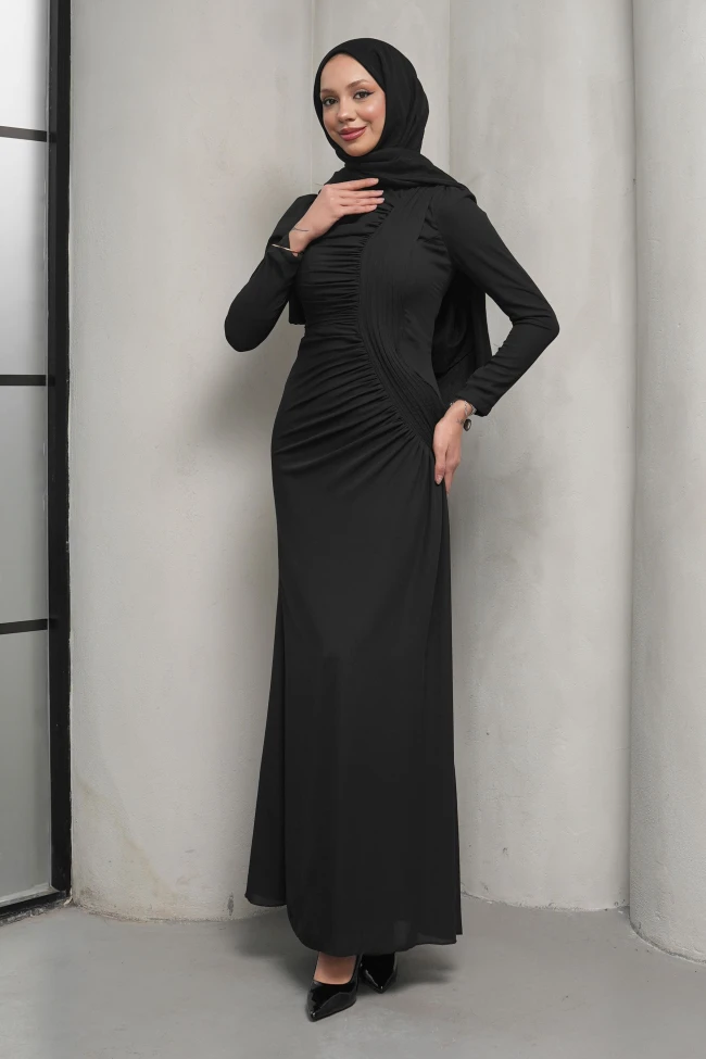 Siyah Önü Drapeli Balık Model Abiye