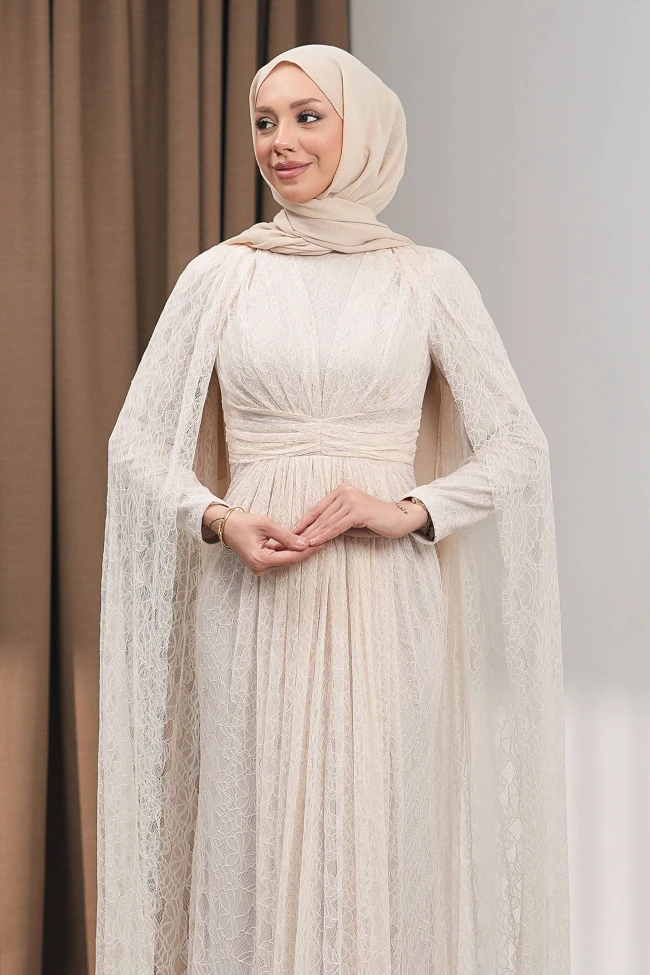 Bej Omuz Pelerinli Drapeli Güpürlü Abiye