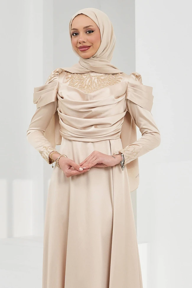 Bej Önü Drapeli Taşlı Saten Abiye