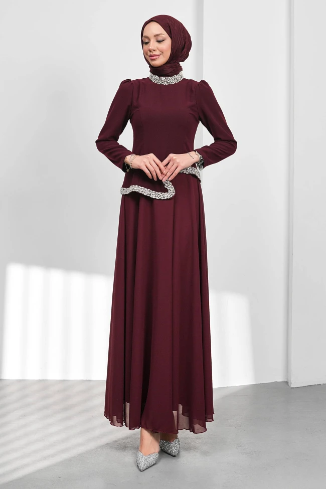 Bordo Asimetrik Detaylı Taşlı Abiye