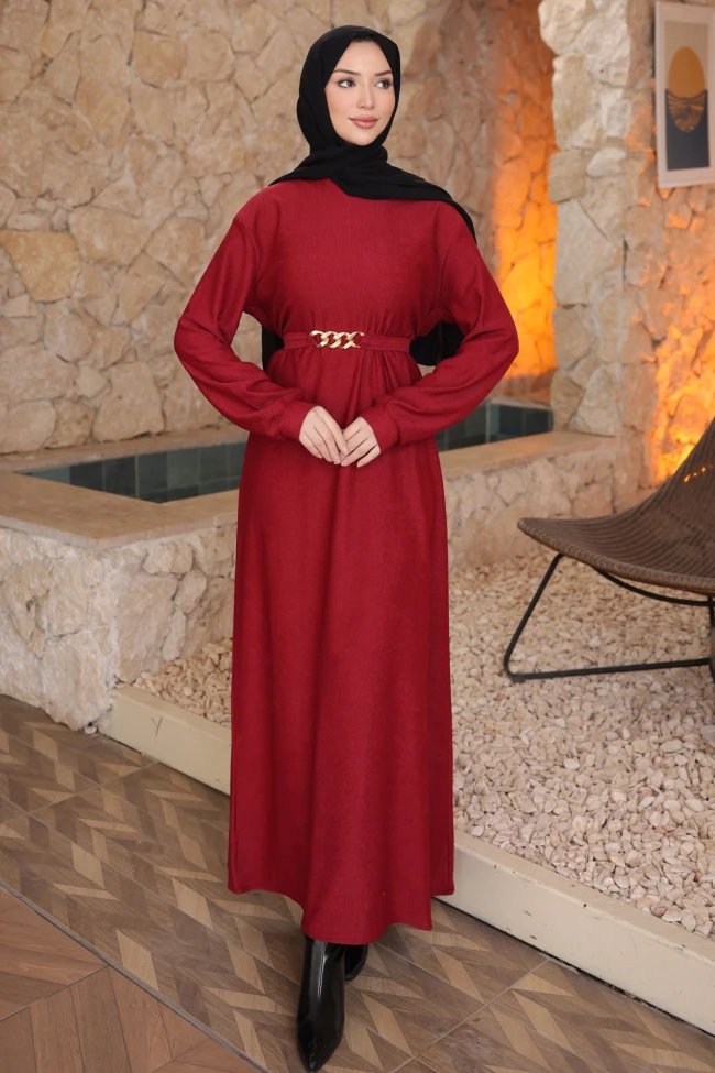 Bordo Zincir Kuşaklı Fitilli Uzun Elbise