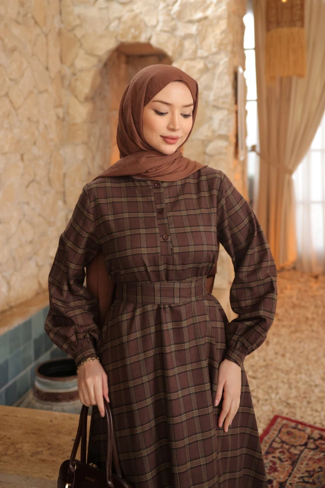 Haki Kahve Ekose Desenli Kuşaklı Elbise