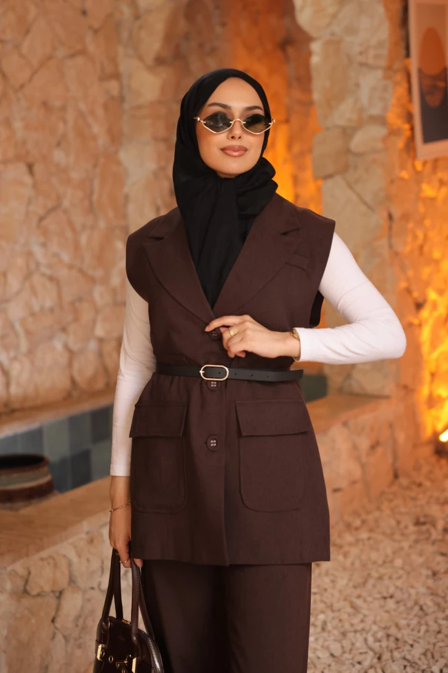 Kahverengi Çift Cepli Kemerli Yelek Pantolonlu Takım