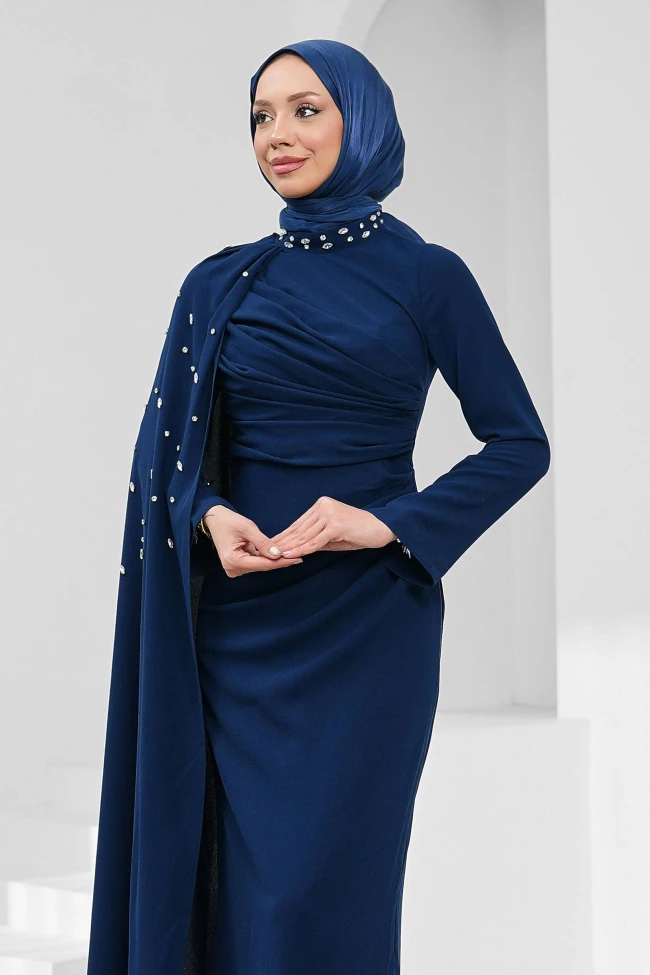 Lacivert Taş İşlemeli Pelerinli Abiye