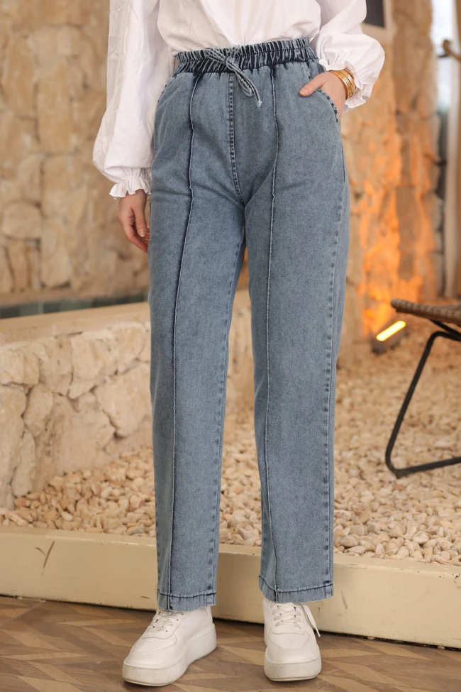 Mavi Bel Lastikli Çimalı Kot Pantolon