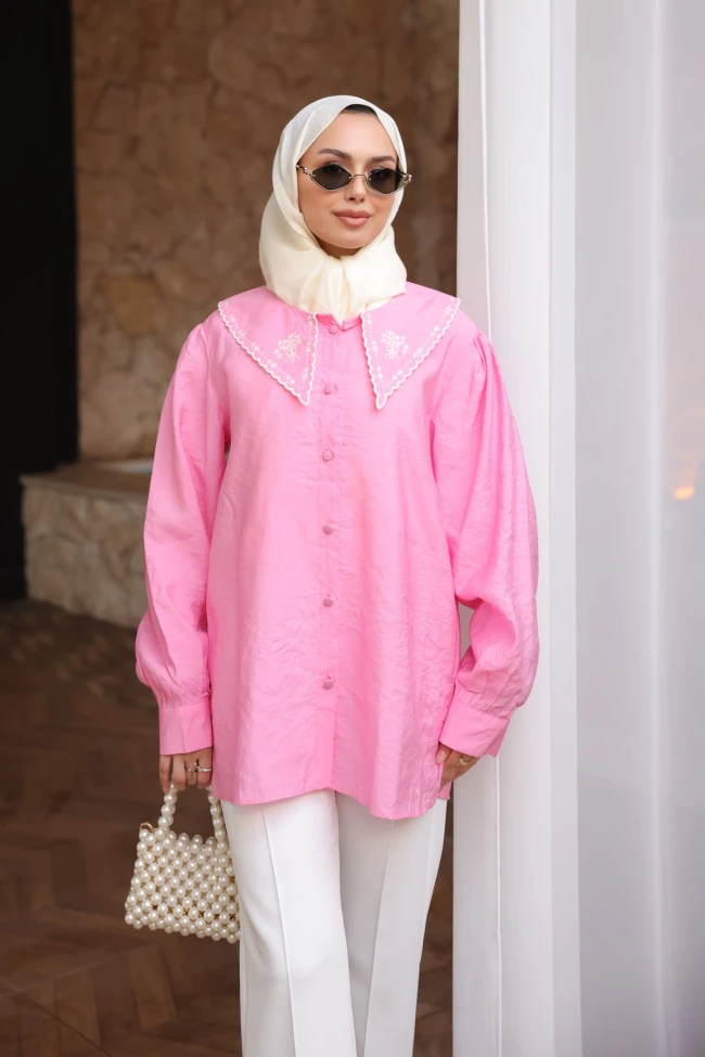 Pembe NFC-5345 Yaka Nakışlı Düğmeli Gömlek