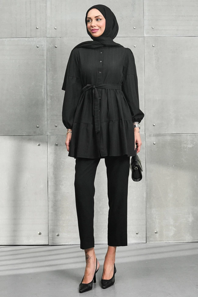 Siyah Kol Lastikli Eteği Katlı Tunik