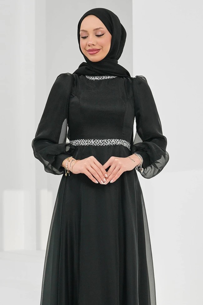 Siyah Yaka Bel Taşlı Balon Kol Abiye