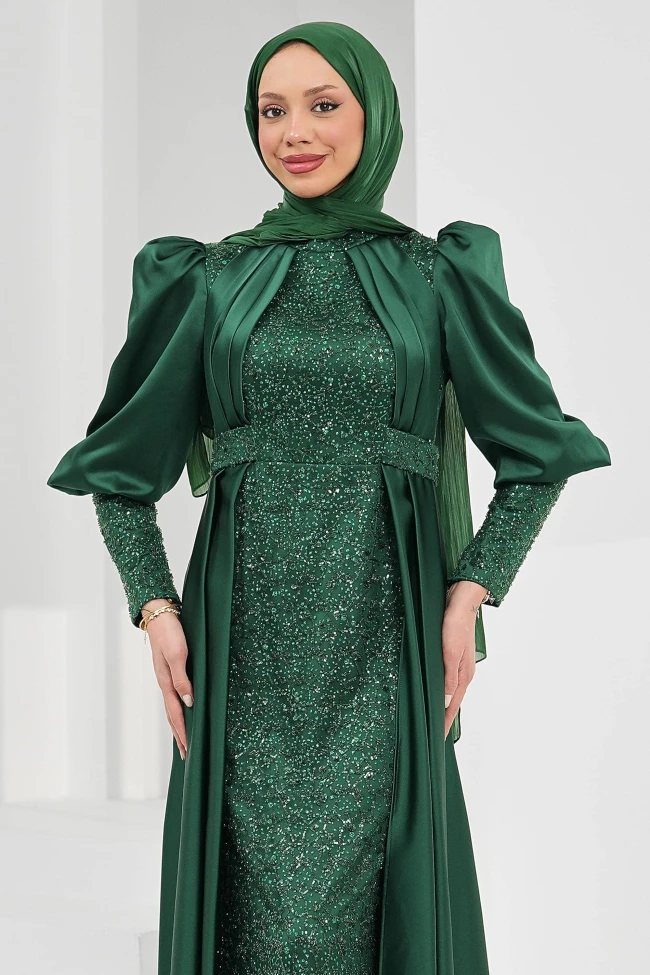 Zümrüt Yeşili Kuyruklu Boncuk İşlemeli Saten Abiye