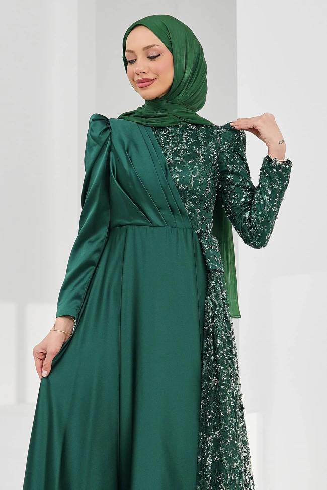 Zümrüt Yeşili Önü Drapeli Pul Payetli Saten Abiye
