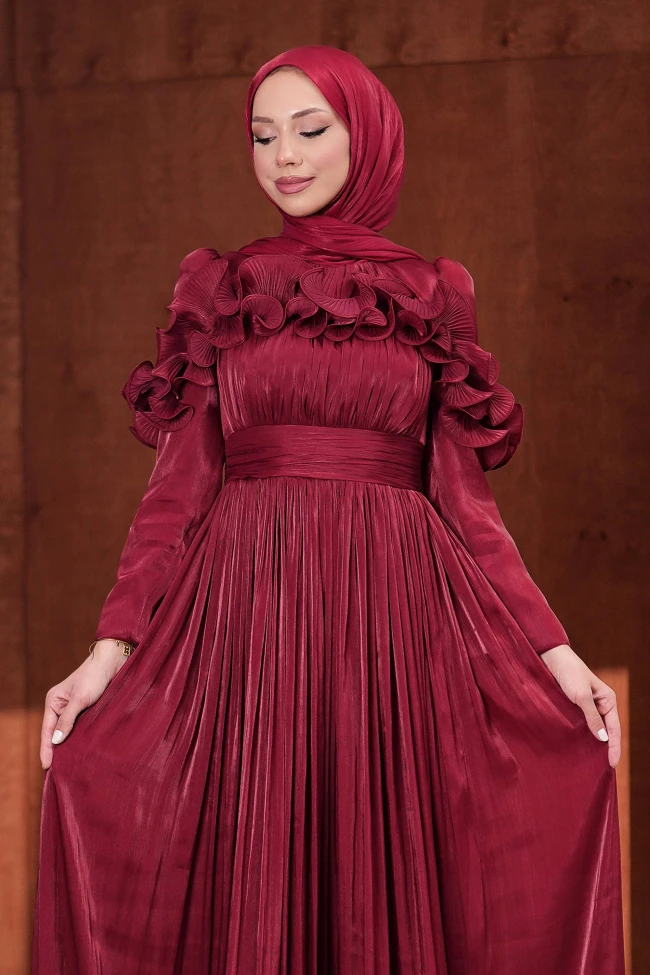 Bordo Yaka Ve Etek Ucu Fırfırlı Işıltılı Abiye