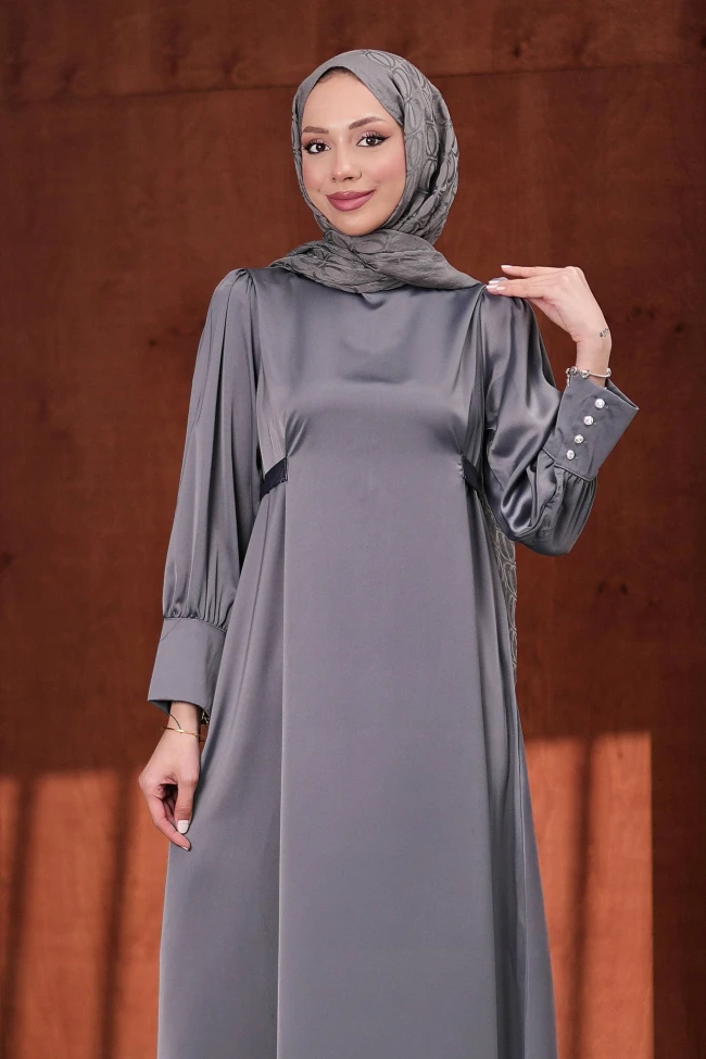 Gri Kol Düğmeli Beli Kuşaklı Saten Abiye
