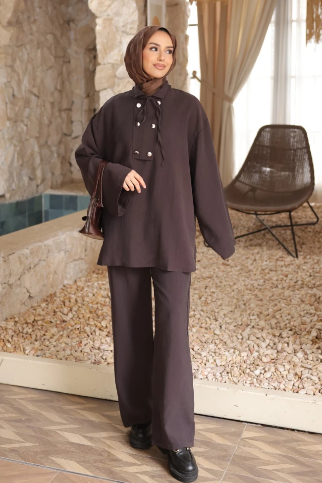 Kahverengi Yaka Detaylı Tunik Pantolonlu Takım