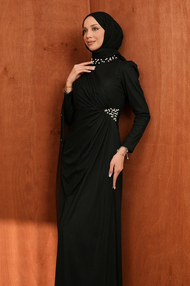 Siyah Drapeli İnci Detaylı  Abiye