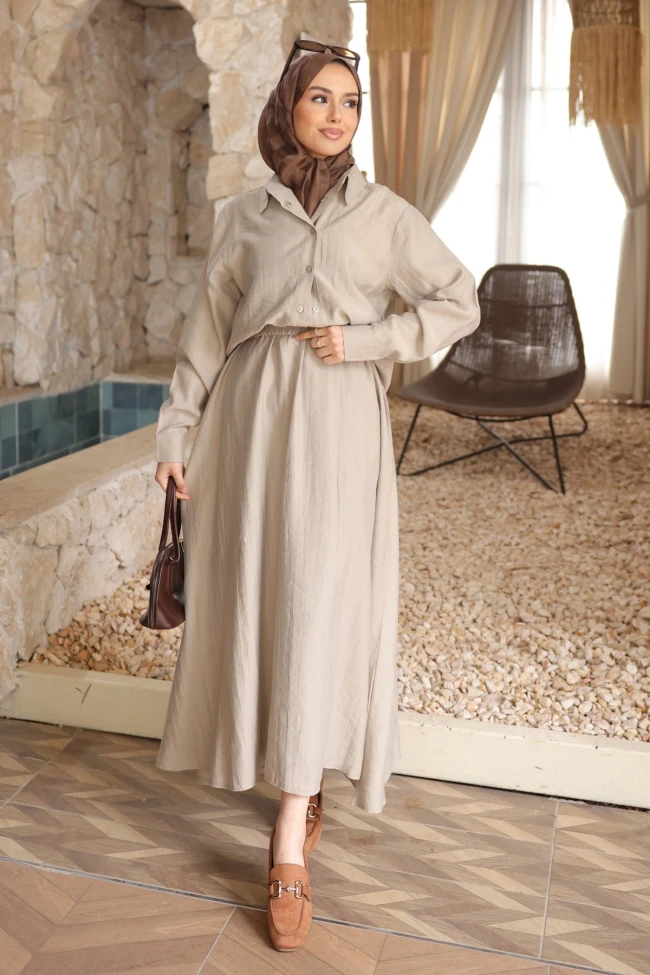 Taş Düğmeli Gömlek Etekli Takım