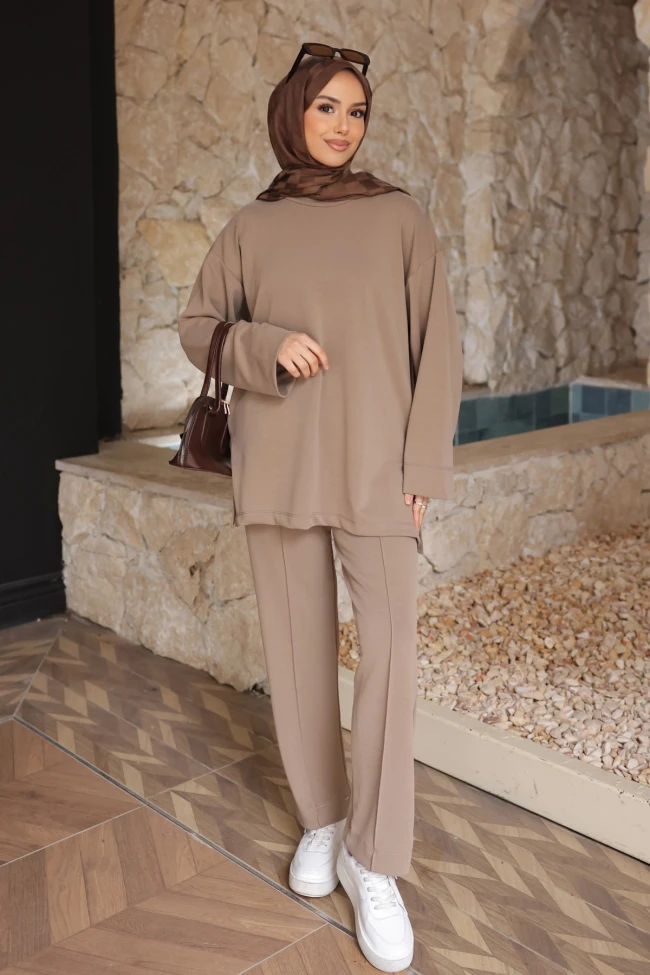 Vizon Yanı Yırtmaçlı Tunik Pantolonlu Takım