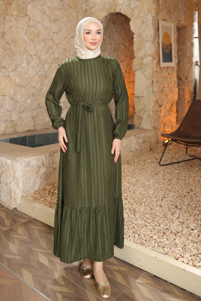 Yeşil Kol Lastikli Kuşaklı Gofre Elbise