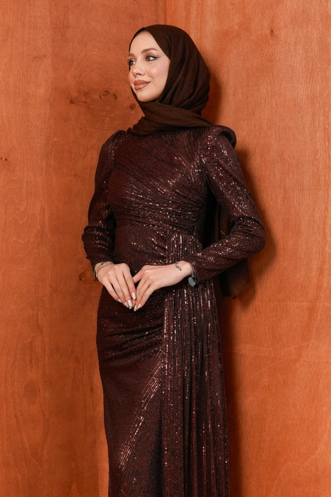 Kahverengi Önü Pileli Payetli Abiye