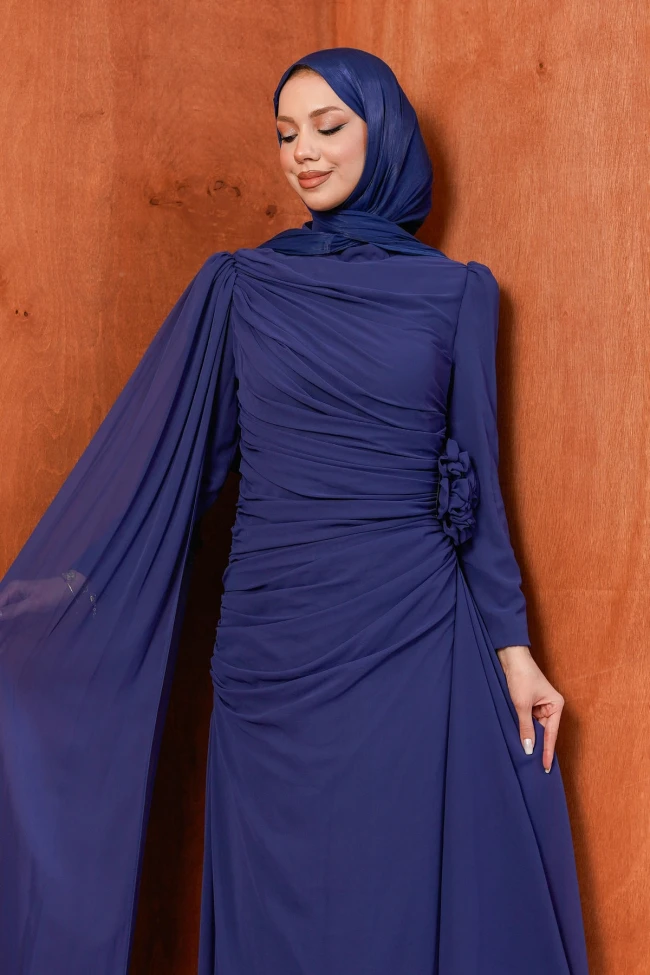 Lacivert Pelerinli Gül Detaylı Şifon Abiye