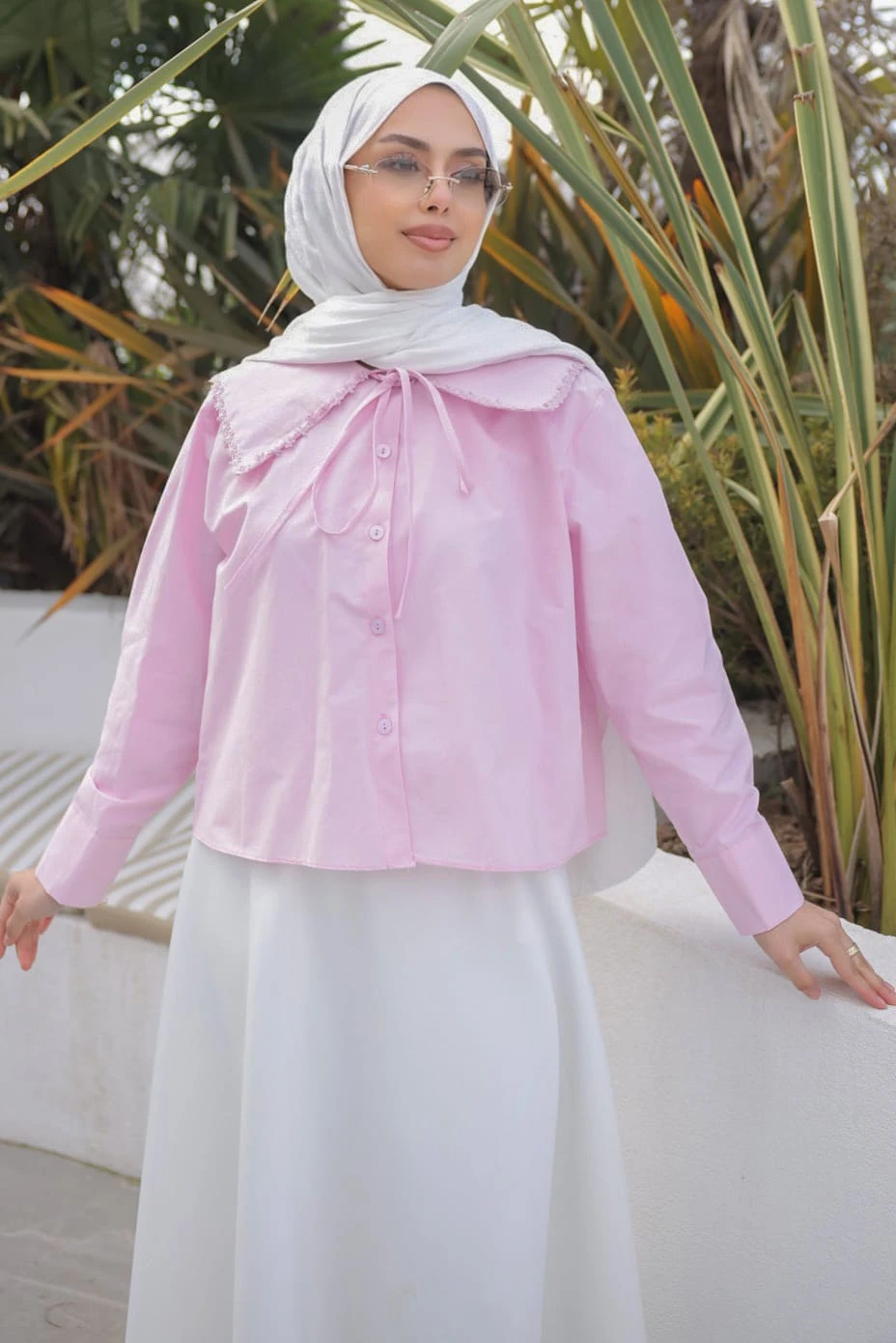 Pembe Yaka Dantelli Poplin Gömlek