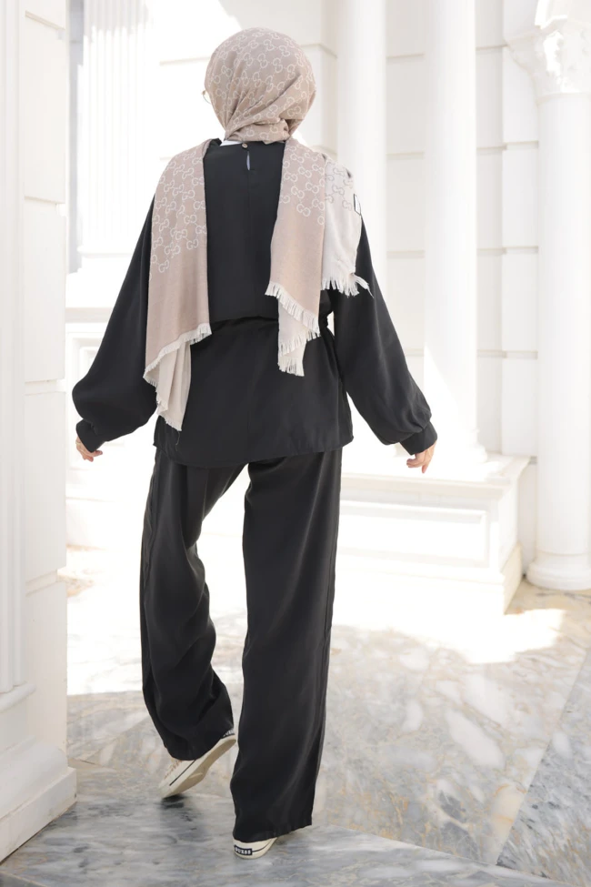 Siyah Bel Bağlamalı Tunik Pantolonlu Takım