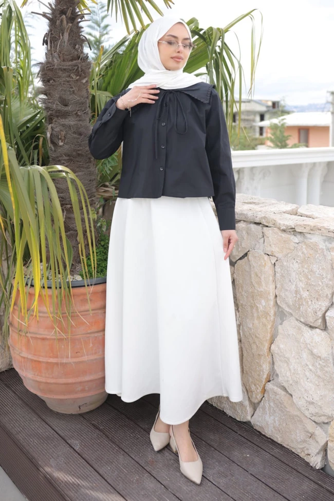 Siyah Yaka Dantelli Poplin Gömlek