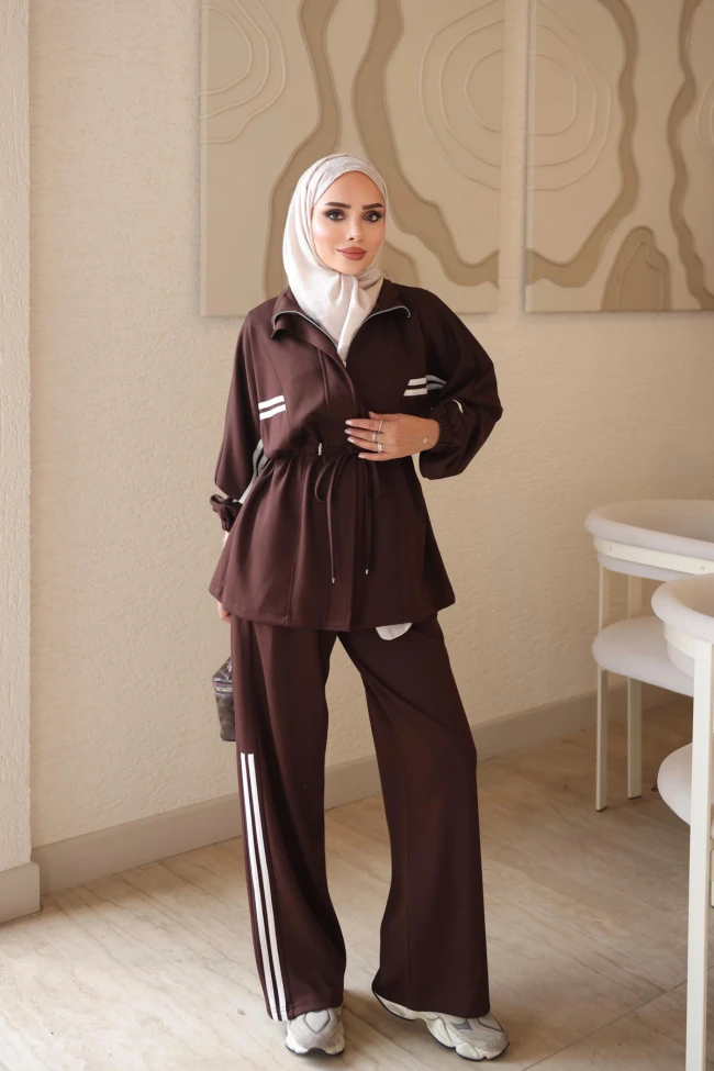 Kahverengi Fermuarlı Şeritli Tunik Pantolonlu Takım