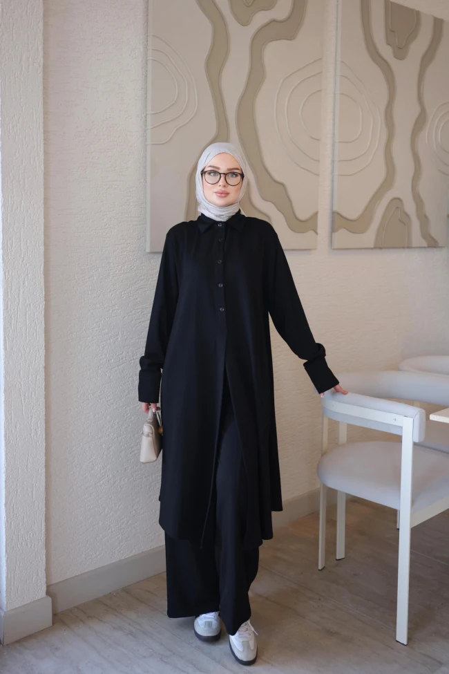 Siyah Yarım Düğmeli Tunik Pantolonlu Takım