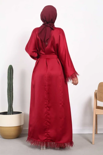 Bordo Tüylü Kuşaklı Saten Elbise