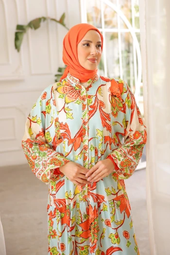 Hakim Yaka Düğmeli Kol Lastikli Desenli Viscon Elbise