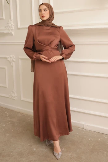Kahverengi Bağlama Detaylı Saten Abiye