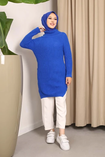 Saks Mavi Boğazlı Yaka Yırtmaçlı Triko Tunik