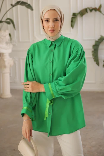 Yeşil Kol Detaylı Terikoton Gömlek