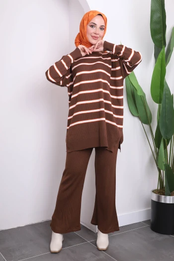 Kahverengi Çizgili Triko Tunik Pantolon Takım