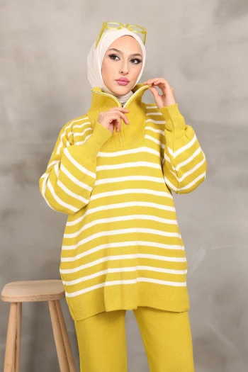 Yağ Yeşili Yaka Fermuarlı Çizgili Triko Takım