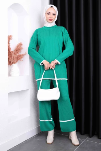Yeşil Pantolonlu Triko Takım