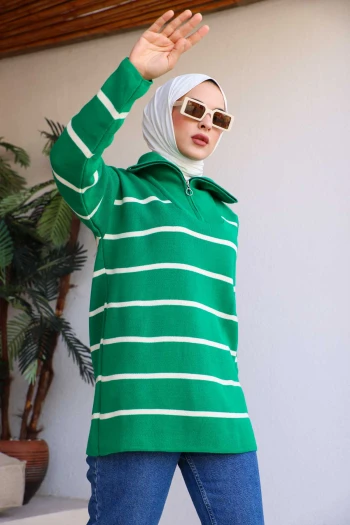 Yeşil Yaka Fermuarlı Çizgili Triko Tunik