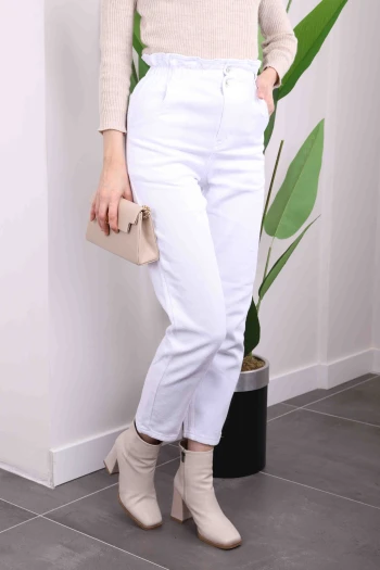 Ekru Bel Lastikli Mom Jeans Pantolon