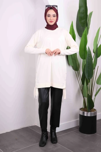 Krem Düğme Detaylı Soğuk İplik Triko Tunik
