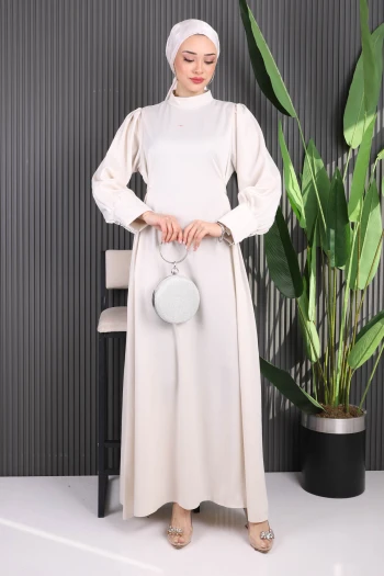 Taş Kol Düğmeli Beli Kuşaklı Saten Elbise