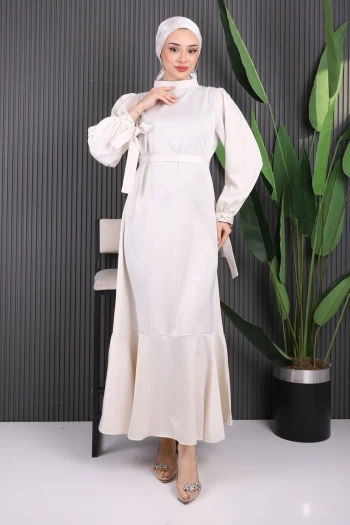 Taş Taş Detaylı Eteği Volanlı Saten Elbise