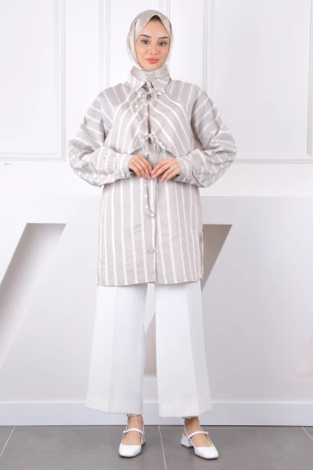 Bej Çizgili Yaka Detaylı Gömlek