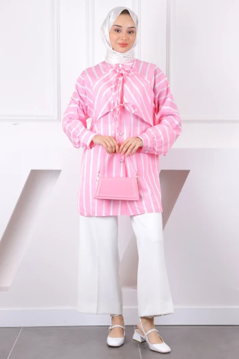 Pembe Çizgili Yaka Detaylı Gömlek
