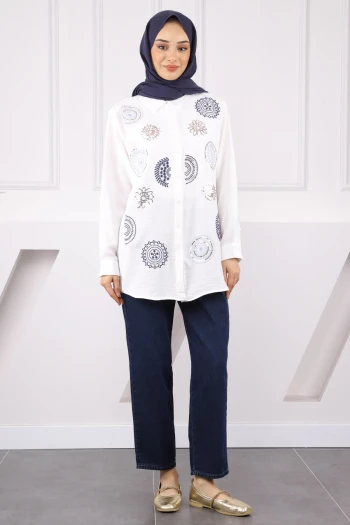Ekru Nakış İşlemeli Gömlek