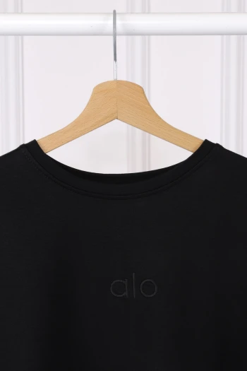 Siyah Nakışlı Kısa Kol Modal T-Shirt