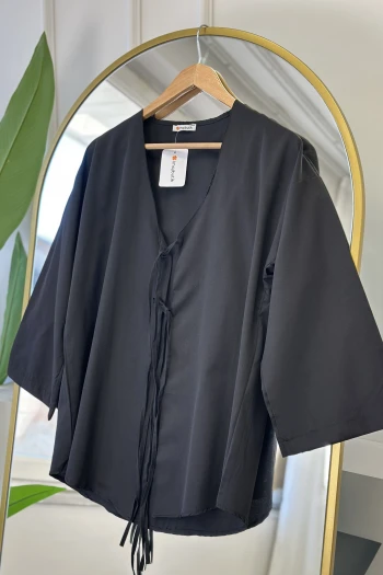 Siyah Ön Bağlamalı Kimono