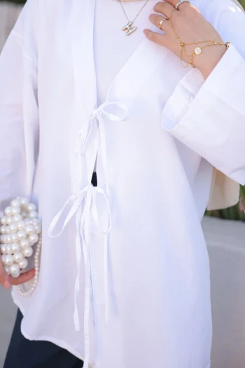 Beyaz Ön Bağlamalı Kimono Tunik